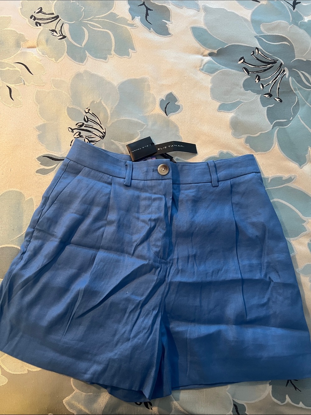 Elie Tahari linen Cornflower Blue Tailored Women's Shorts